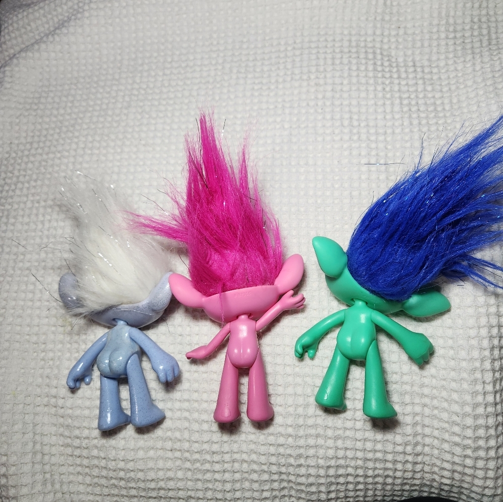 Troll Figurine Set - Pink, Blue, White Hair Mini Dolls 2015 - Picture 7 of 10